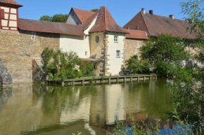 Ferienhaus der Seeweiherturm Weißenburg In Bayern